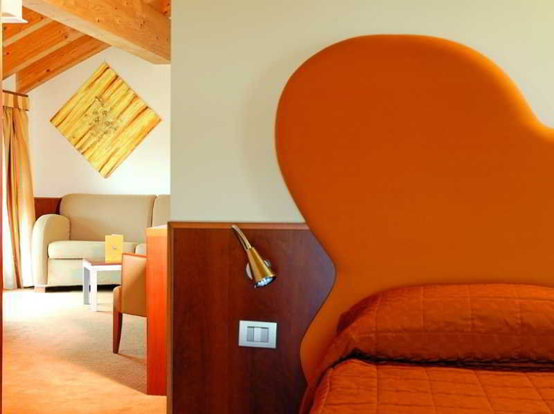 Color Hotel Style, Design & Gourmet Bardolino Exterior foto